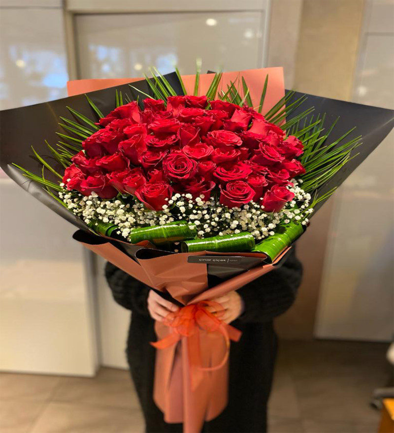 51 Adet Kırmızı Gül Buket