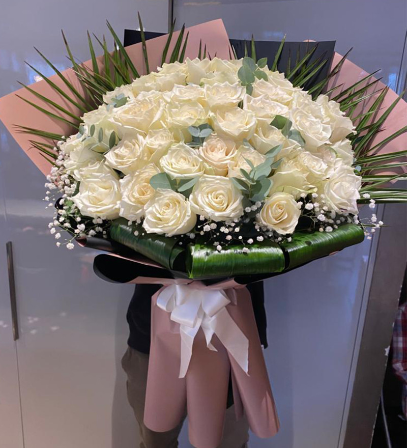 Balçova  Beyaz Gül Buket